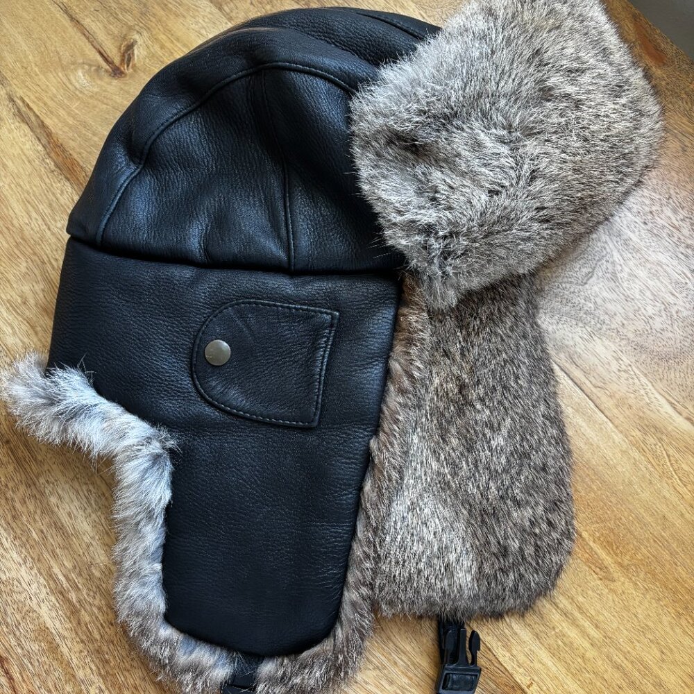 MAD BOMBER BLACK LEATHER AND RABBIT FUR TRAPPER HAT SIZE LARGE